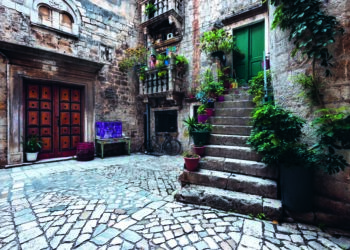 old-town-of-trogir-luka-esenko