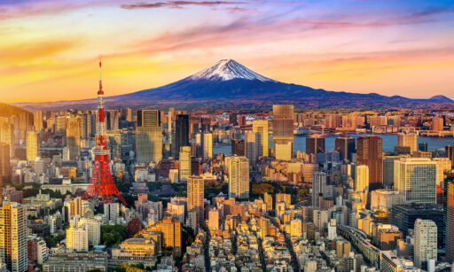 Explore Tokyo on two feet