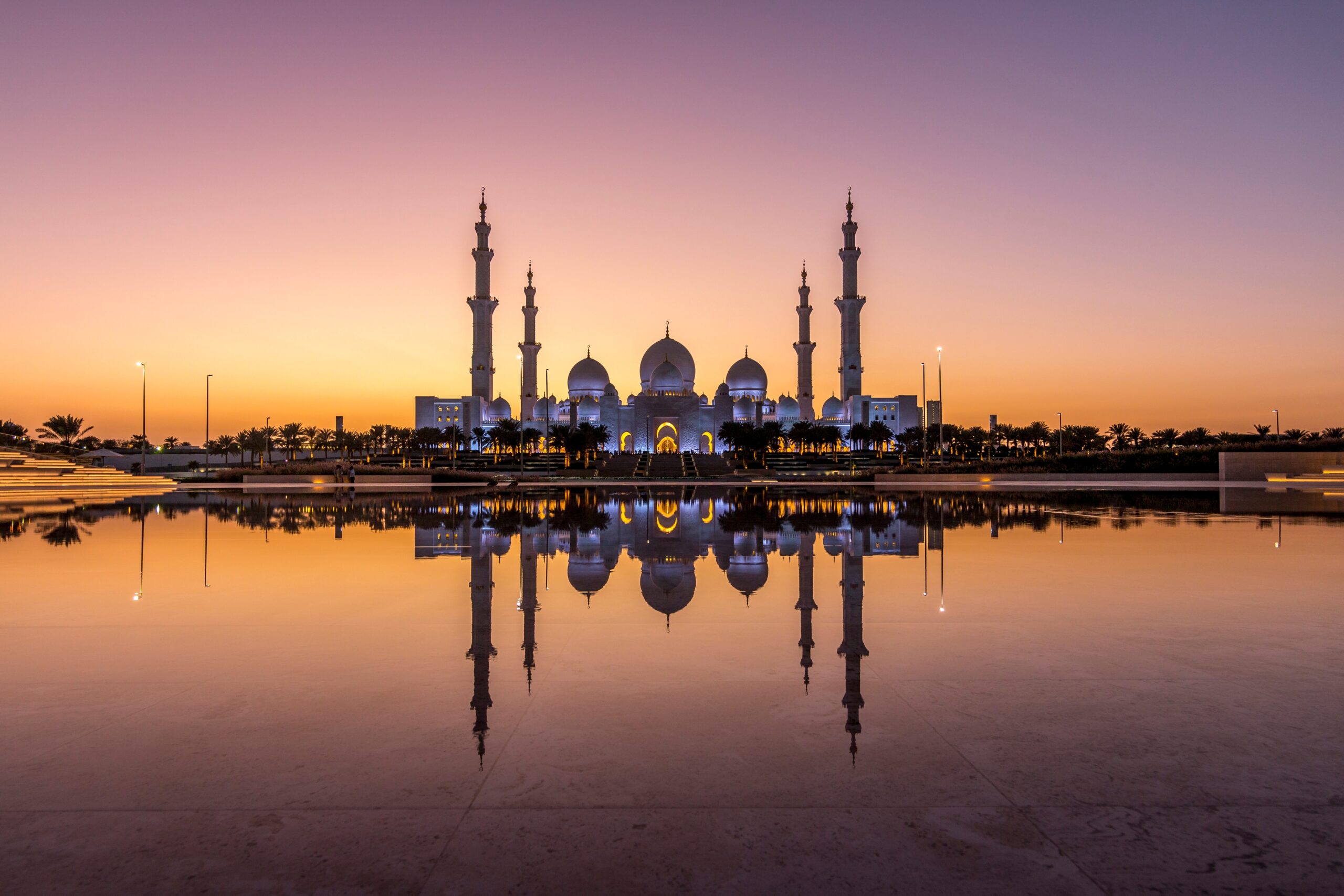 United Arab Emirates - Abu Dhabi - Sunset over Sheikh Zayed Grand Mosque