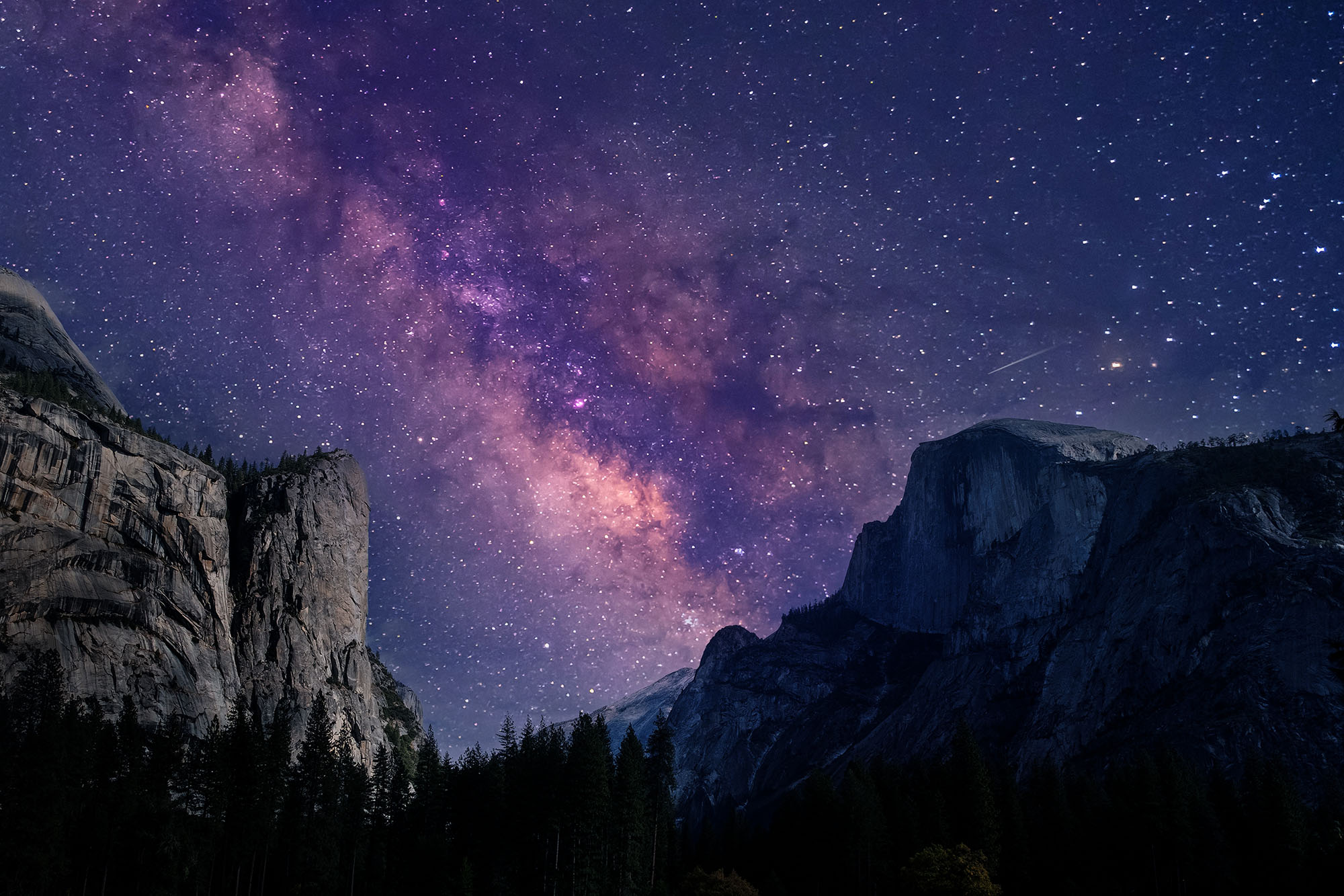 Night sky over Yosemite (Shutterstock)